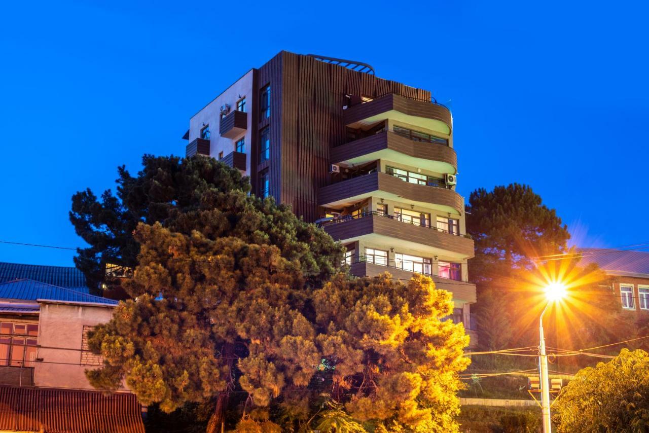 Tonusi Luxe Hotel In The Historic City Center Tbilisi Bagian luar foto